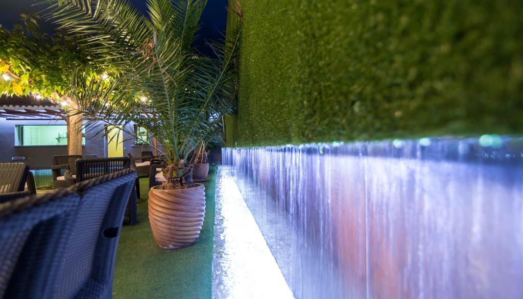 El Patio Hotel La Almunia de Doña Godina Exterior photo