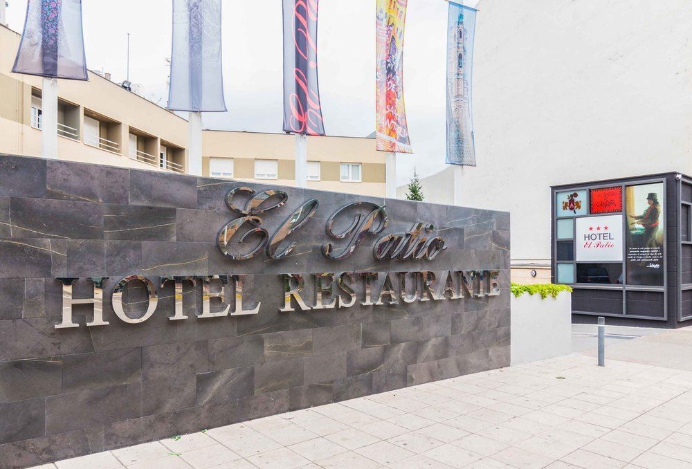 El Patio Hotel La Almunia de Doña Godina Exterior photo